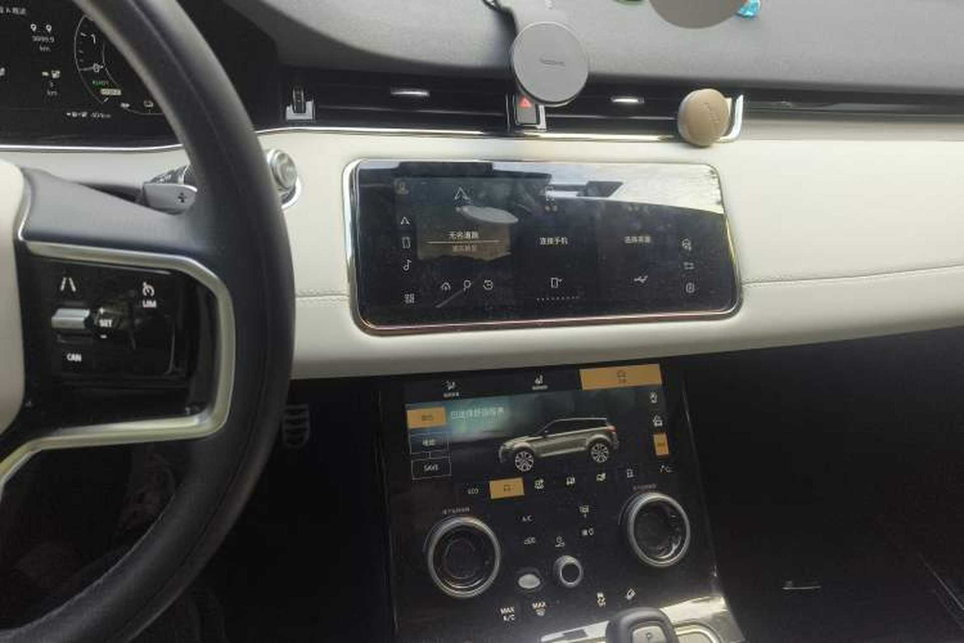 Used Land Rover Range Evoque New Energy 2022 Aurora L P300e Plug-in Hybrid Electric Version Audio And AC Panel