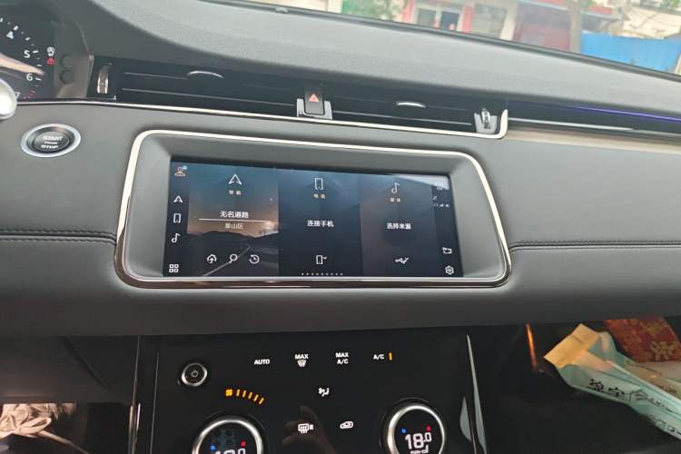 Used Land Rover Range Evoque New Energy 2022 Aurora L P300e Plug-in Hybrid Electric Version Audio And AC Panel