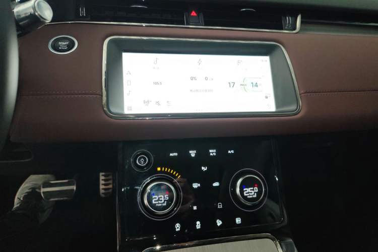 Used Land Rover Range Evoque New Energy 2022 Aurora L P300e Plug-in Hybrid Electric Version Audio And AC Panel