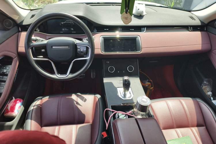 Used Land Rover Range Evoque New Energy 2022 Aurora L P300e Plug-in Hybrid Electric Version Center Console