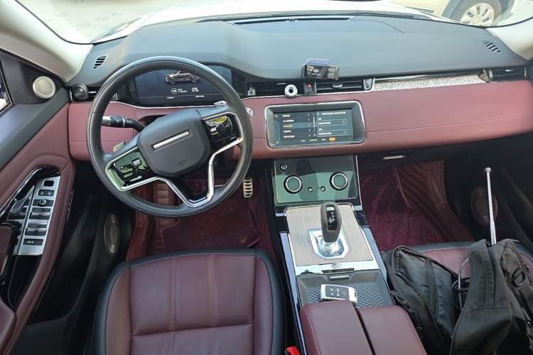 Used Land Rover Range Evoque New Energy 2022 Aurora L P300e Plug-in Hybrid Electric Version Center Console