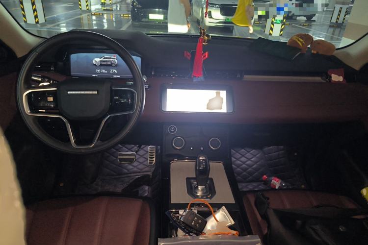 Used Land Rover Range Evoque New Energy 2022 Aurora L P300e Plug-in Hybrid Electric Version Center Console
