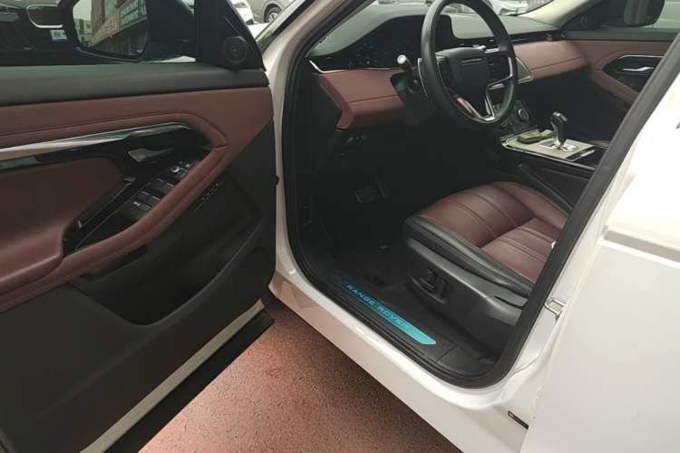 Used Land Rover Range Evoque New Energy 2022 Aurora L P300e Plug-in Hybrid Electric Version Driver Seat