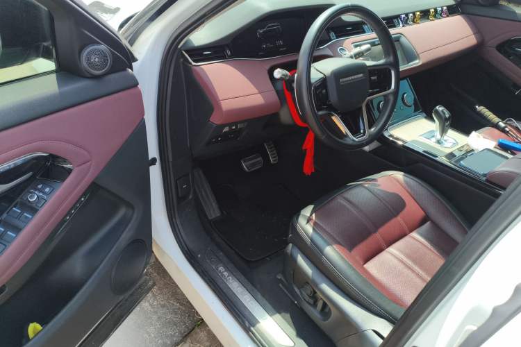 Used Land Rover Range Evoque New Energy 2022 Aurora L P300e Plug-in Hybrid Electric Version Driver Seat