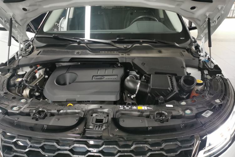 Used Land Rover Range Evoque New Energy 2022 Aurora L P300e Plug-in Hybrid Electric Version Engine Bay