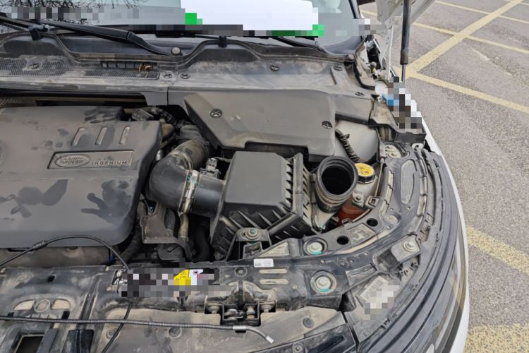 Used Land Rover Range Evoque New Energy 2022 Aurora L P300e Plug-in Hybrid Electric Version Engine Bay Left