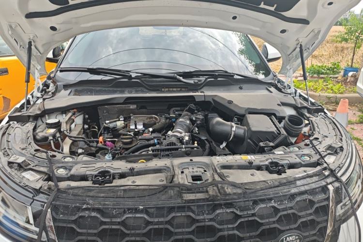 Used Land Rover Range Evoque New Energy 2022 Aurora L P300e Plug-in Hybrid Electric Version Engine Bay