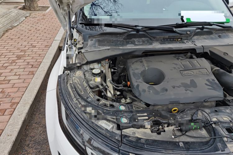 Used Land Rover Range Evoque New Energy 2022 Aurora L P300e Plug-in Hybrid Electric Version Engine Bay Right