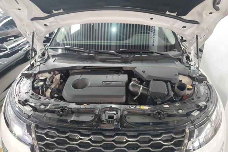 Used Land Rover Range Evoque New Energy 2022 Aurora L P300e Plug-in Hybrid Electric Version Engine Bay