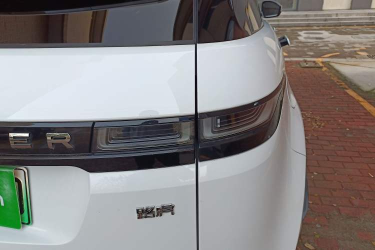 Used Land Rover Range Evoque New Energy 2022 Aurora L P300e Plug-in Hybrid Electric Version Exterior 6