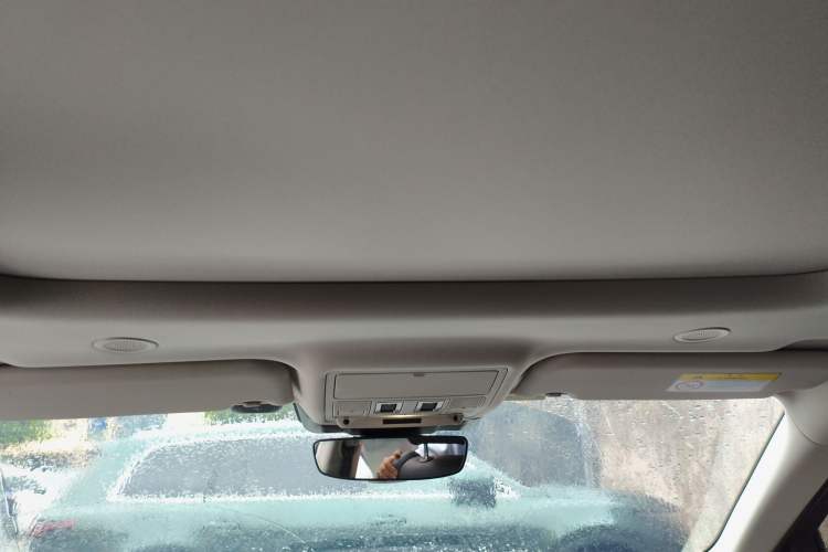 Used Land Rover Range Evoque New Energy 2022 Aurora L P300e Plug-in Hybrid Electric Version Headliner