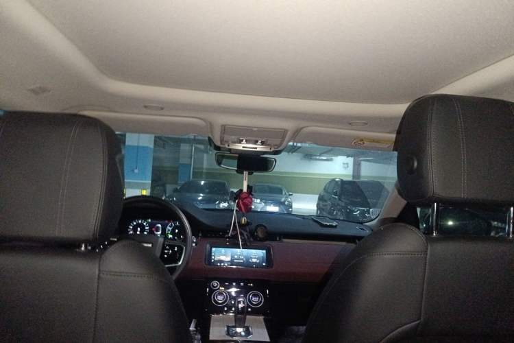 Used Land Rover Range Evoque New Energy 2022 Aurora L P300e Plug-in Hybrid Electric Version Headliner