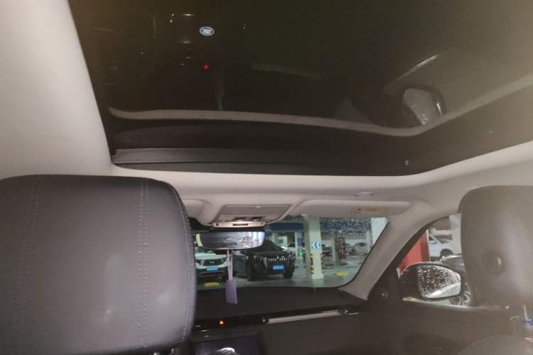 Used Land Rover Range Evoque New Energy 2022 Aurora L P300e Plug-in Hybrid Electric Version Headliner