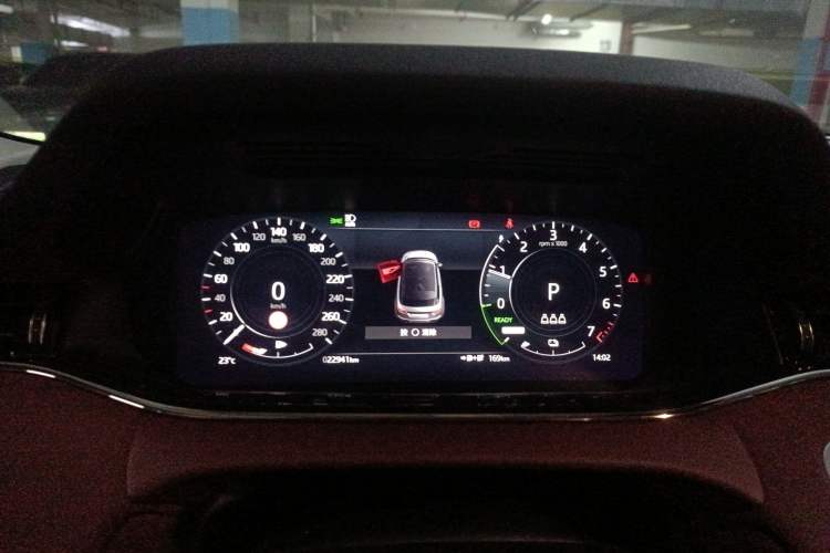 Used Land Rover Range Evoque New Energy 2022 Aurora L P300e Plug-in Hybrid Electric Version Instrument Cluster