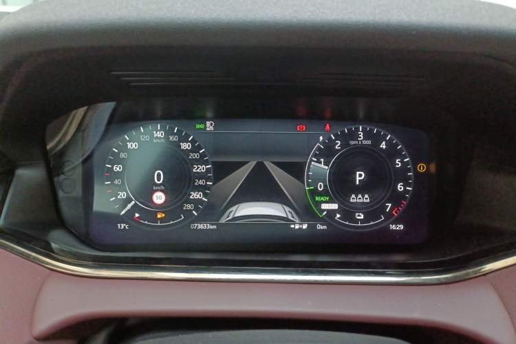 Used Land Rover Range Evoque New Energy 2022 Aurora L P300e Plug-in Hybrid Electric Version Instrument Cluster