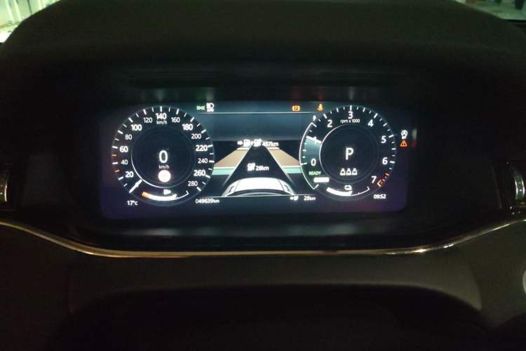 Used Land Rover Range Evoque New Energy 2022 Aurora L P300e Plug-in Hybrid Electric Version Instrument Cluster