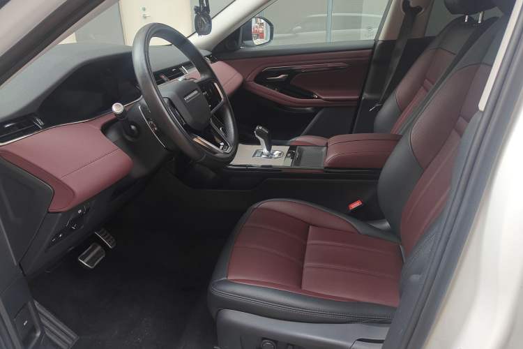 Used Land Rover Range Evoque New Energy 2022 Aurora L P300e Plug-in Hybrid Electric Version Interior 1