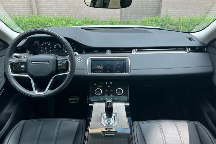 Used Land Rover Range Evoque New Energy 2022 Aurora L P300e Plug-in Hybrid Electric Version Interior 1