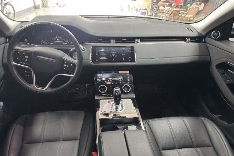 Used Land Rover Range Evoque New Energy 2022 Aurora L P300e Plug-in Hybrid Electric Version Interior 2