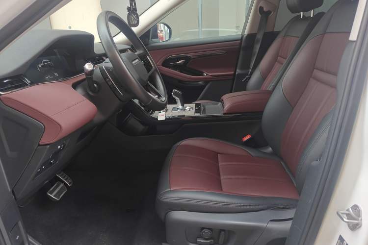 Used Land Rover Range Evoque New Energy 2022 Aurora L P300e Plug-in Hybrid Electric Version Left Front Seat