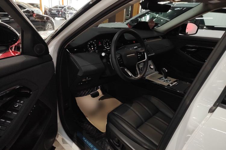 Used Land Rover Range Evoque New Energy 2022 Aurora L P300e Plug-in Hybrid Electric Version Left Front Seat