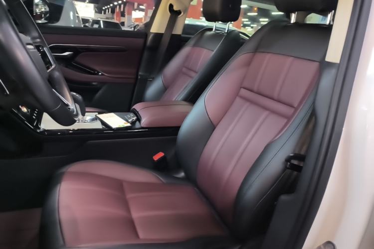 Used Land Rover Range Evoque New Energy 2022 Aurora L P300e Plug-in Hybrid Electric Version Left Front Seat