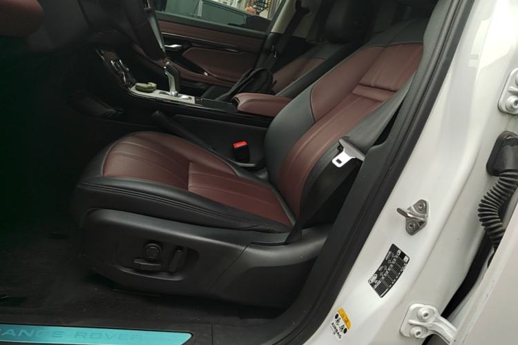Used Land Rover Range Evoque New Energy 2022 Aurora L P300e Plug-in Hybrid Electric Version Left Front Seat