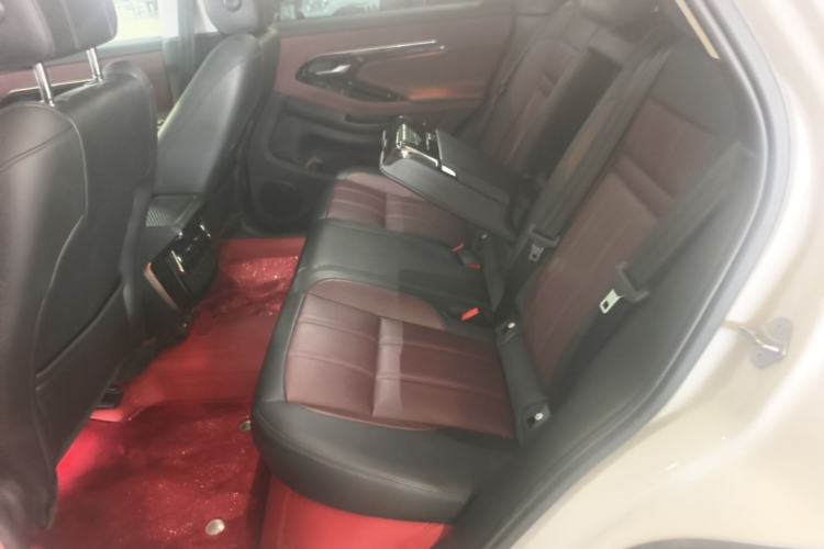 Used Land Rover Range Evoque New Energy 2022 Aurora L P300e Plug-in Hybrid Electric Version Left Rear Seat