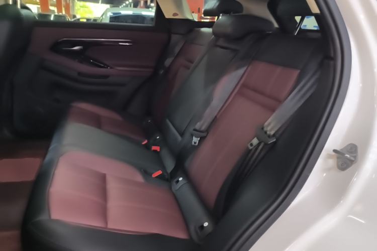 Used Land Rover Range Evoque New Energy 2022 Aurora L P300e Plug-in Hybrid Electric Version Left Rear Seat