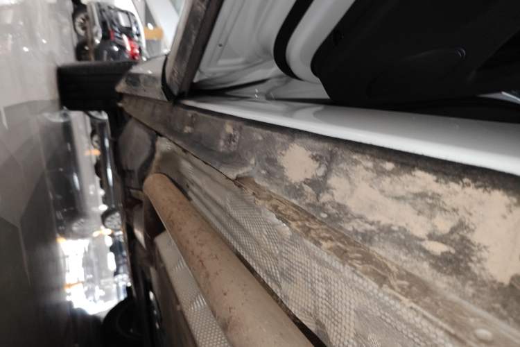 Used Land Rover Range Evoque New Energy 2022 Aurora L P300e Plug-in Hybrid Electric Version Left Side Sill