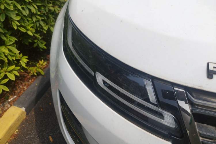 Used Land Rover Range Evoque New Energy 2022 Aurora L P300e Plug-in Hybrid Electric Version Right Front Headlight