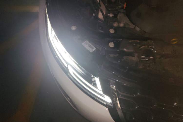Used Land Rover Range Evoque New Energy 2022 Aurora L P300e Plug-in Hybrid Electric Version Right Front Headlight