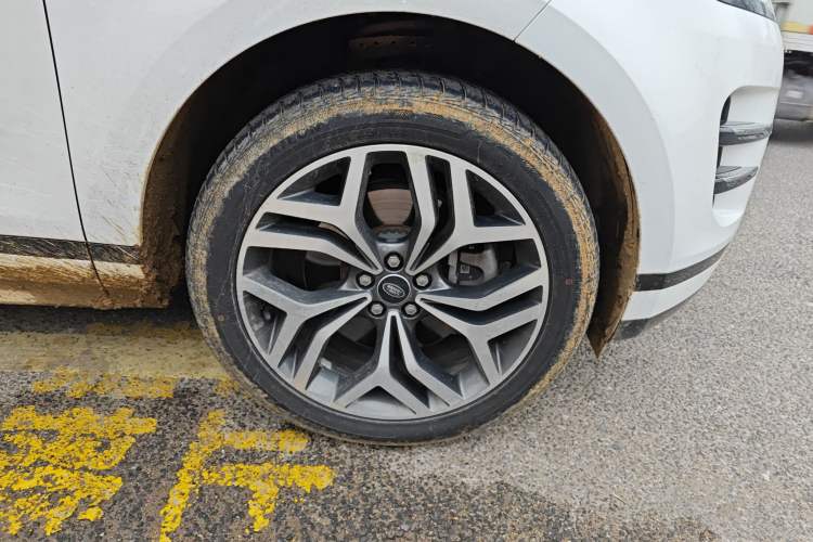 Used Land Rover Range Evoque New Energy 2022 Aurora L P300e Plug-in Hybrid Electric Version Right Front Wheel Hub