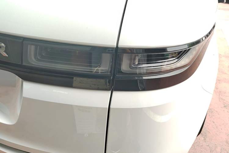 Used Land Rover Range Evoque New Energy 2022 Aurora L P300e Plug-in Hybrid Electric Version Right Rear Taillight