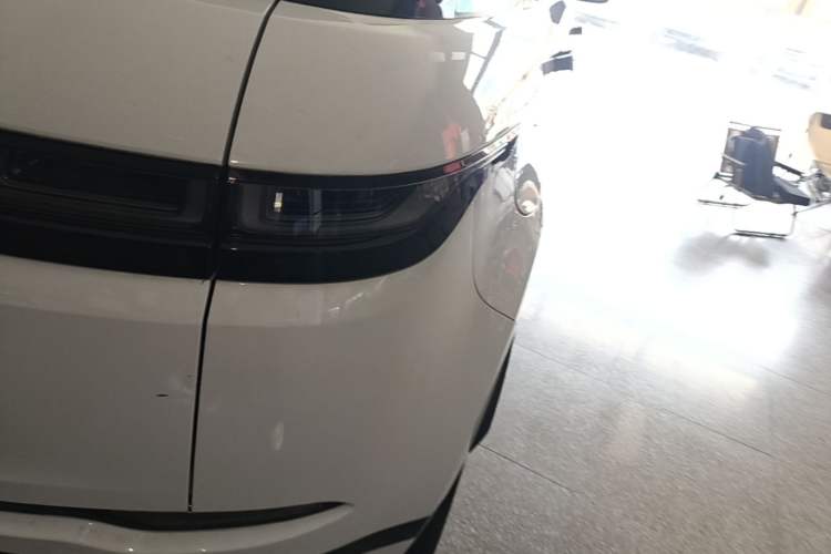 Used Land Rover Range Evoque New Energy 2022 Aurora L P300e Plug-in Hybrid Electric Version Right Rear Taillight