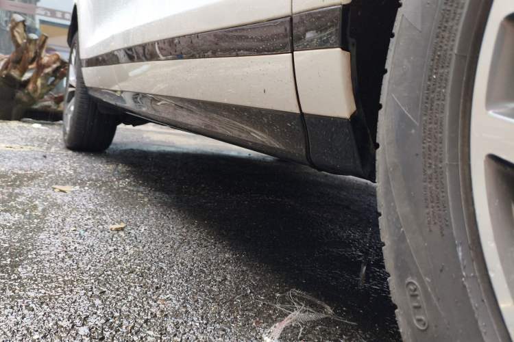 Used Land Rover Range Evoque New Energy 2022 Aurora L P300e Plug-in Hybrid Electric Version Right Side Sill