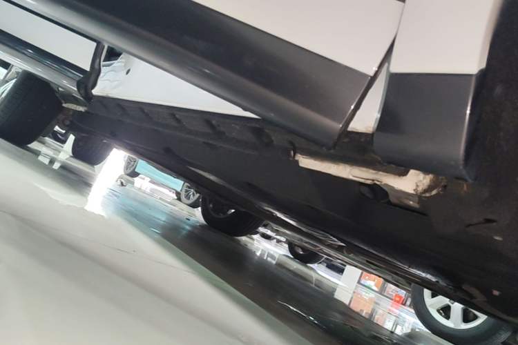 Used Land Rover Range Evoque New Energy 2022 Aurora L P300e Plug-in Hybrid Electric Version Right Side Sill