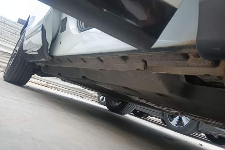 Used Land Rover Range Evoque New Energy 2022 Aurora L P300e Plug-in Hybrid Electric Version Right Side Sill