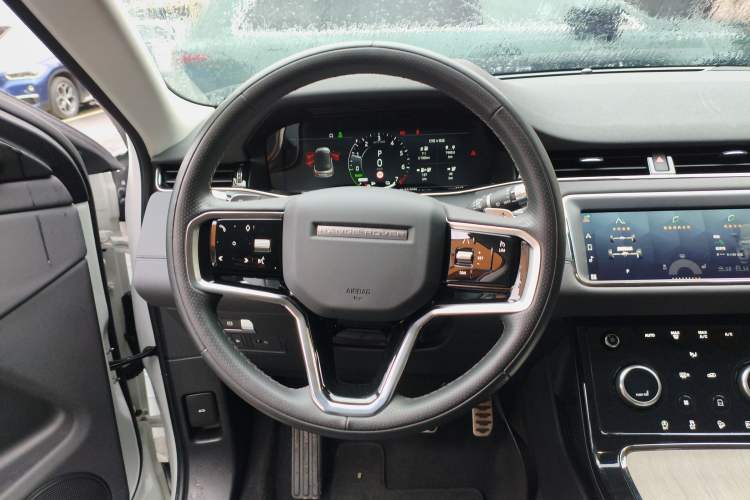 Used Land Rover Range Evoque New Energy 2022 Aurora L P300e Plug-in Hybrid Electric Version Steering Wheel
