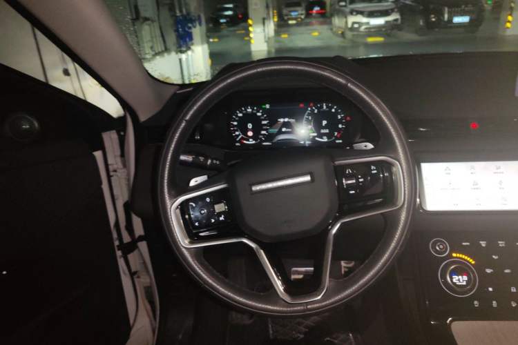Used Land Rover Range Evoque New Energy 2022 Aurora L P300e Plug-in Hybrid Electric Version Steering Wheel