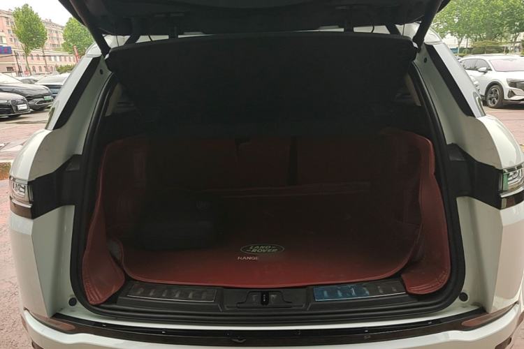 Used Land Rover Range Evoque New Energy 2022 Aurora L P300e Plug-in Hybrid Electric Version Trunk