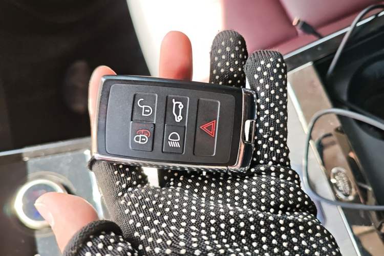 Used Land Rover Range Evoque New Energy 2022 Aurora L P300e Plug-in Hybrid Electric Version Vehicle Key