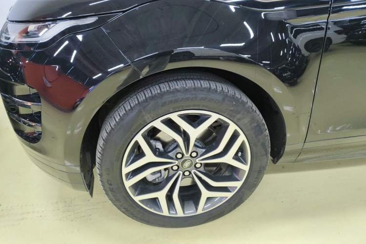Used Land Rover Range Evoque New Energy 2023 Aurora L P300e Plug-in Hybrid Electric Version Exterior 7
