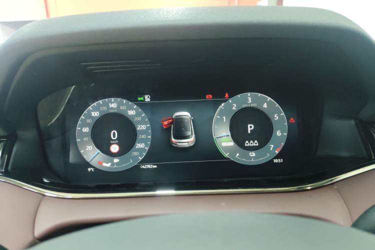 Used Land Rover Range Evoque New Energy 2023 Aurora L P300e Plug-in Hybrid Electric Version Instrument Cluster