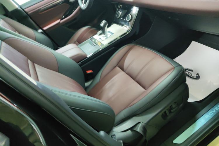 Used Land Rover Range Evoque New Energy 2023 Aurora L P300e Plug-in Hybrid Electric Version Right Front Seat