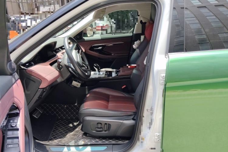 Used Land Rover Range Evoque New Energy 2023 Aurora L P300e Plug-in Hybrid Electric Version Left Front Seat