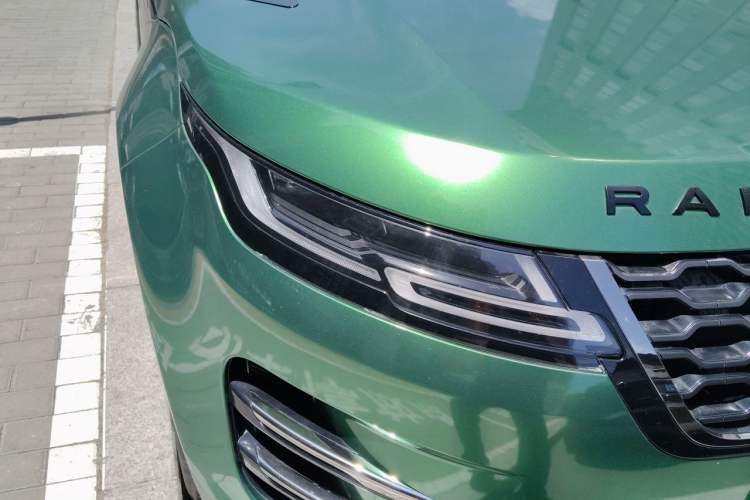 Used Land Rover Range Evoque New Energy 2023 Aurora L P300e Plug-in Hybrid Electric Version Right Front Headlight