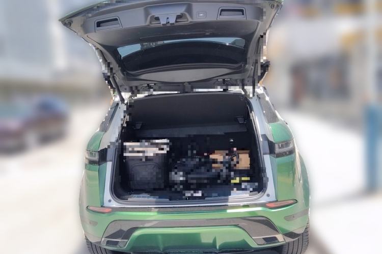 Used Land Rover Range Evoque New Energy 2023 Aurora L P300e Plug-in Hybrid Electric Version Trunk