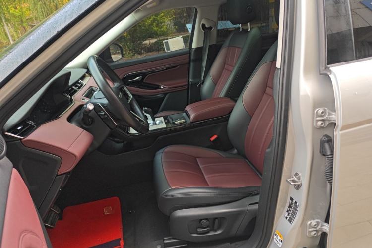Used Land Rover Range Evoque New Energy 2023 Aurora L P300e Plug-in Hybrid Electric Version Left Front Seat