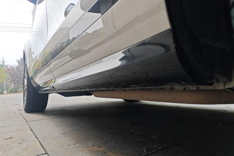 Used Land Rover Range Evoque New Energy 2023 Aurora L P300e Plug-in Hybrid Electric Version Left Side Sill